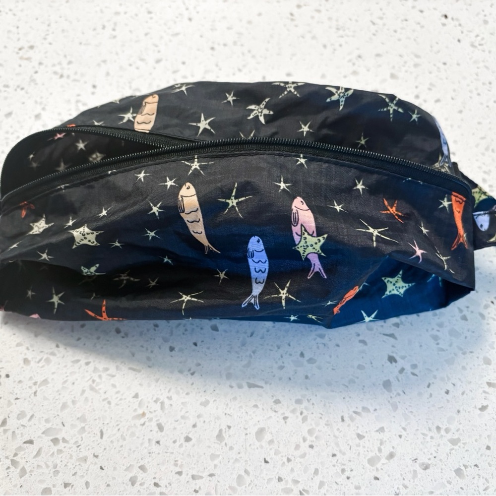 BAGGU Fish 3D Pouch SMALL size